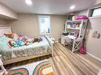 1606 8th Avenue West, Williston, ND 58801