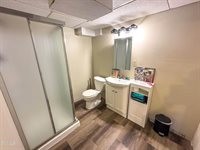 1606 8th Avenue West, Williston, ND 58801