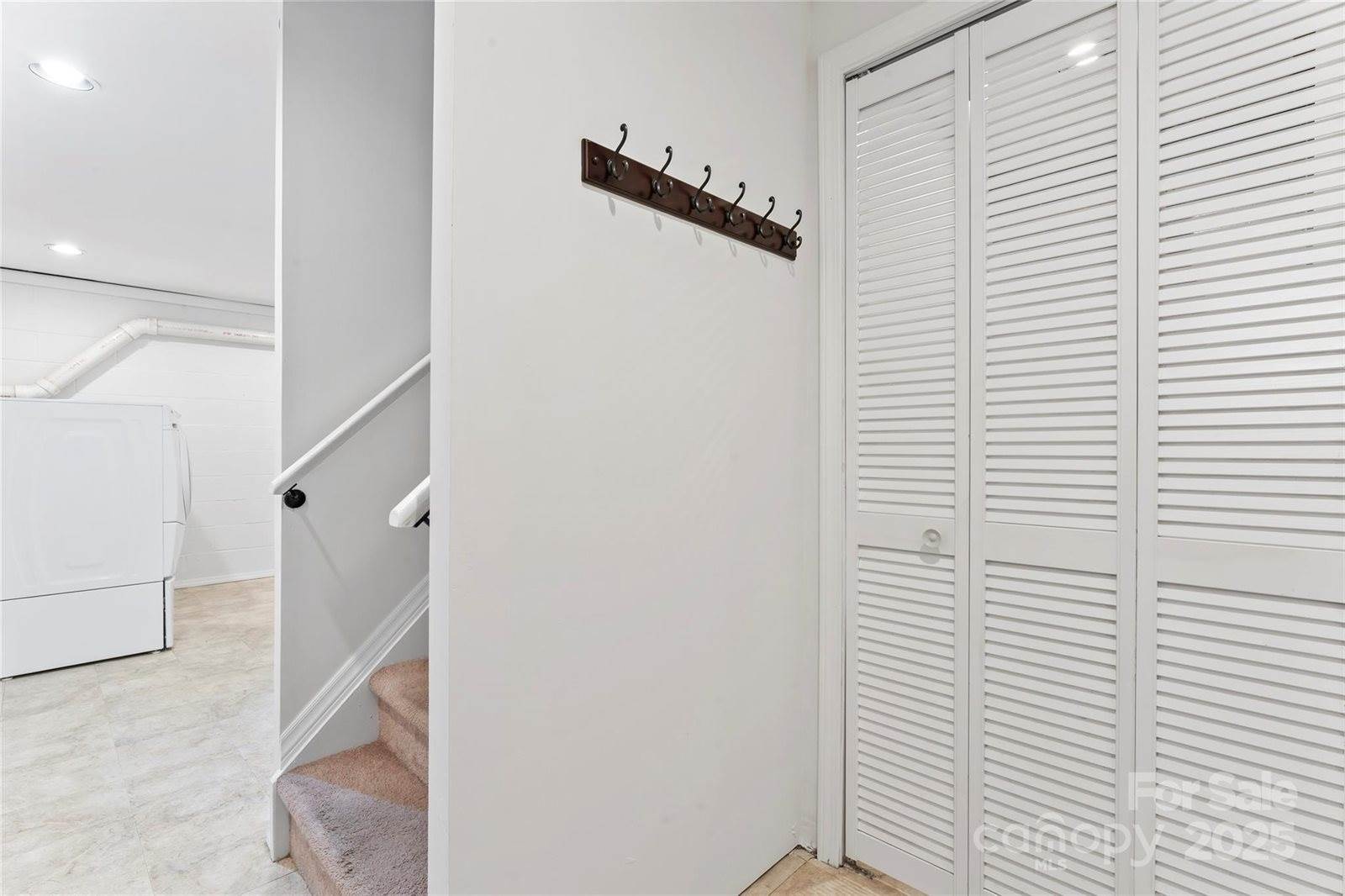 9833 White Cascade Drive, Charlotte, NC 28269