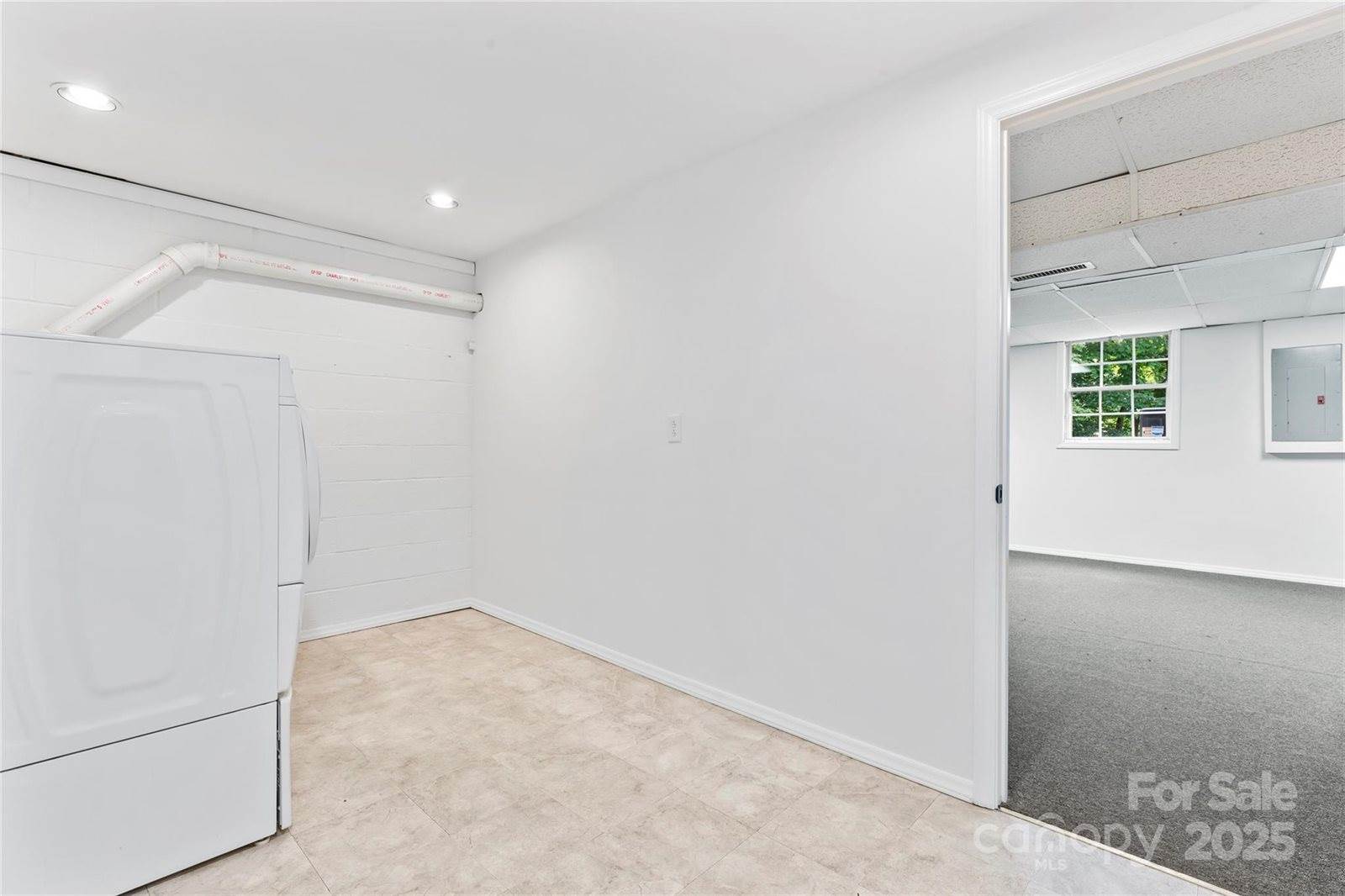 9833 White Cascade Drive, Charlotte, NC 28269