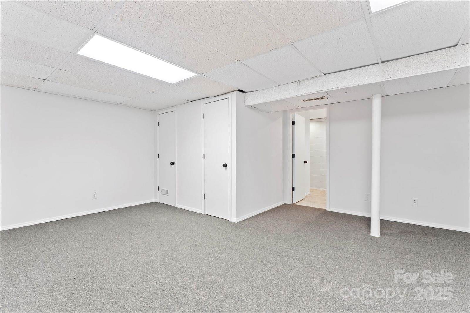 9833 White Cascade Drive, Charlotte, NC 28269