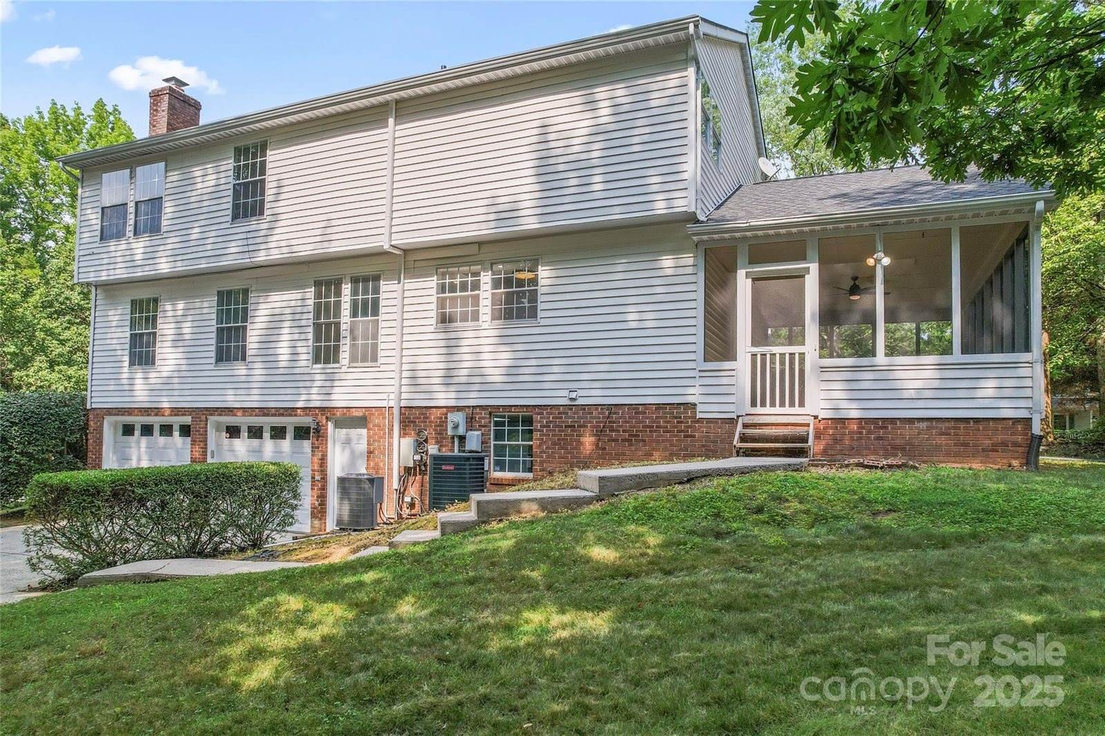 9833 White Cascade Drive, Charlotte, NC 28269
