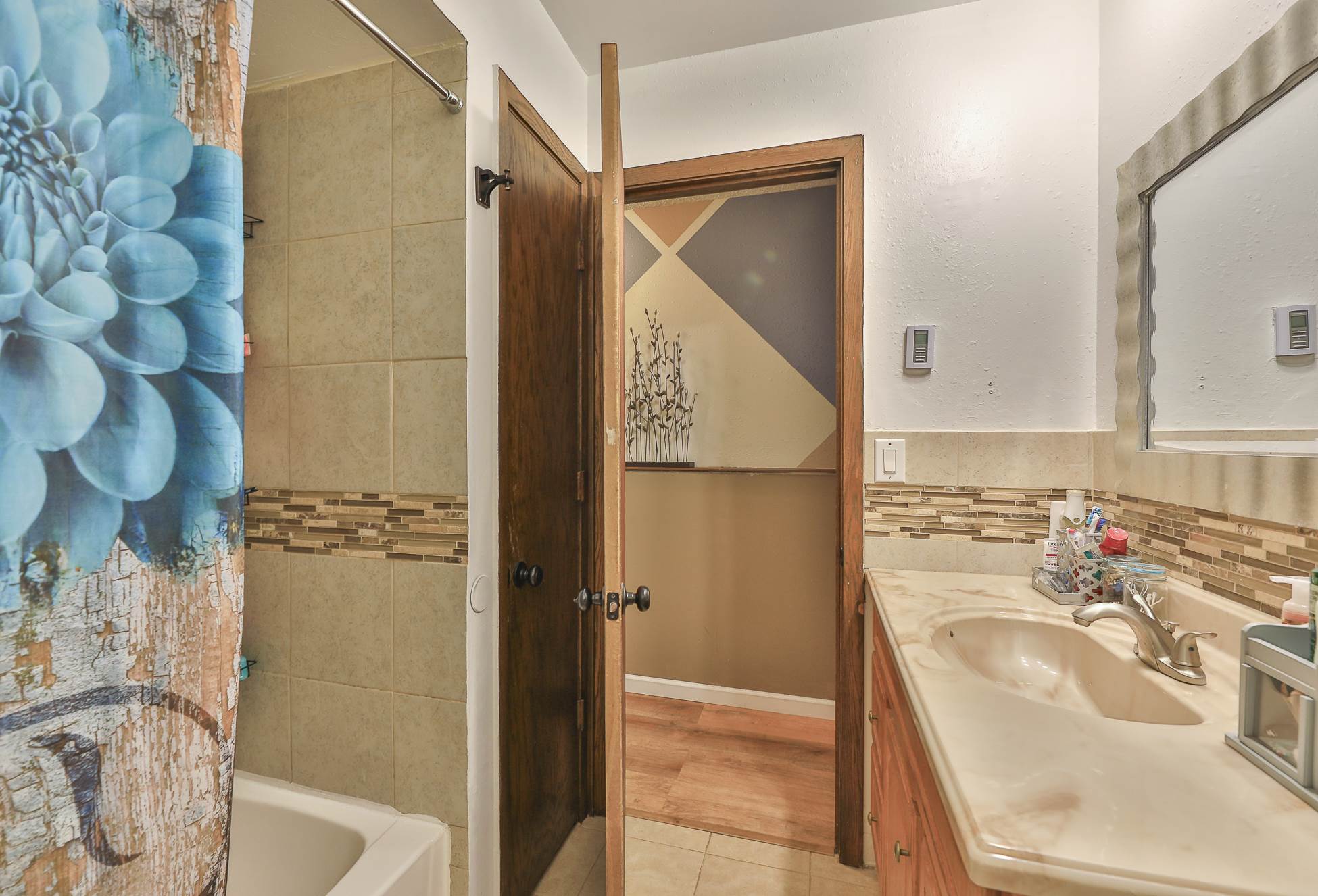 2558 Arrowhead Road S, Fargo, ND 58103