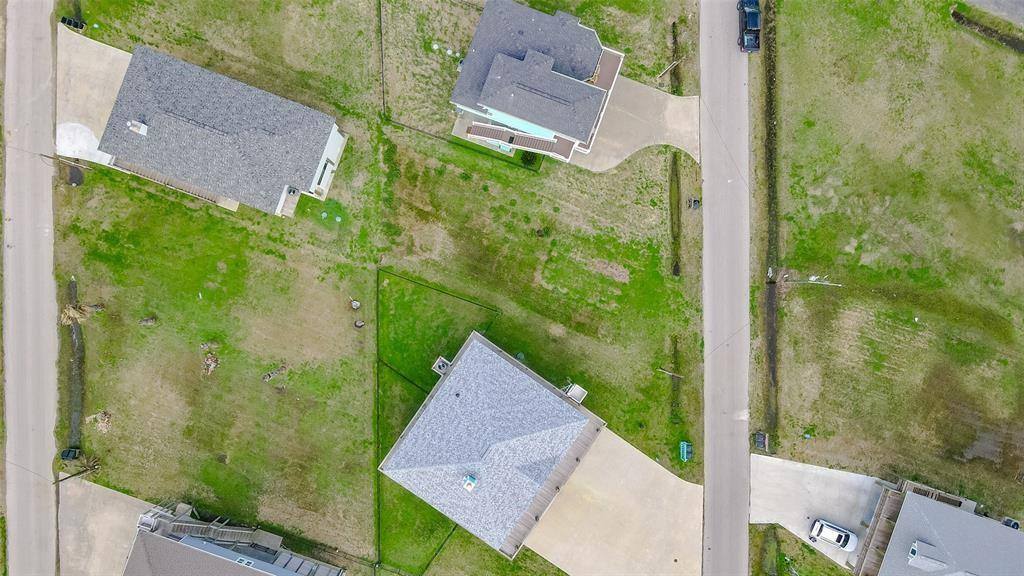 983 Tidelands Drive, Crystal Beach, TX 77650