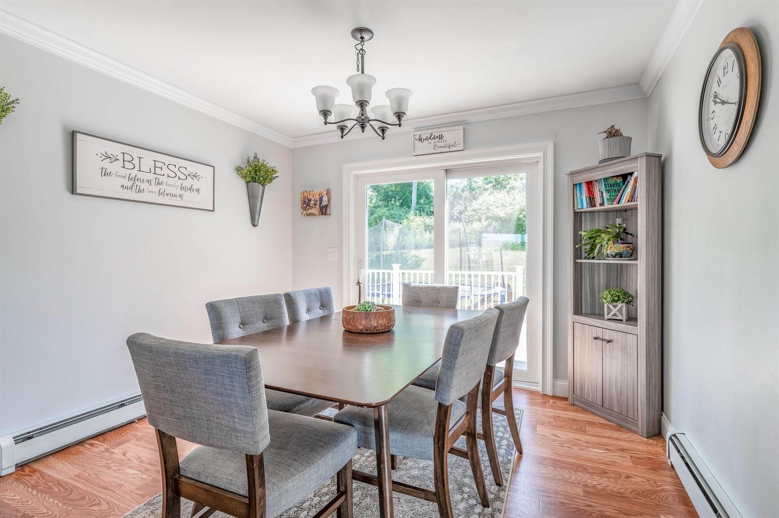 123 Lasalle Drive, Bangor, ME 04401