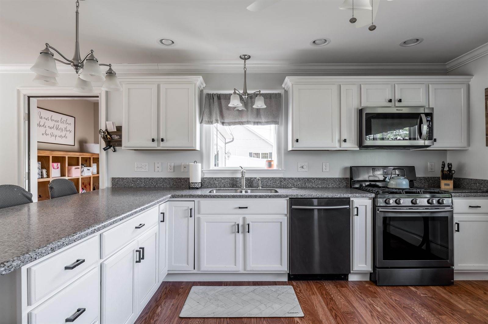 123 Lasalle Drive, Bangor, ME 04401