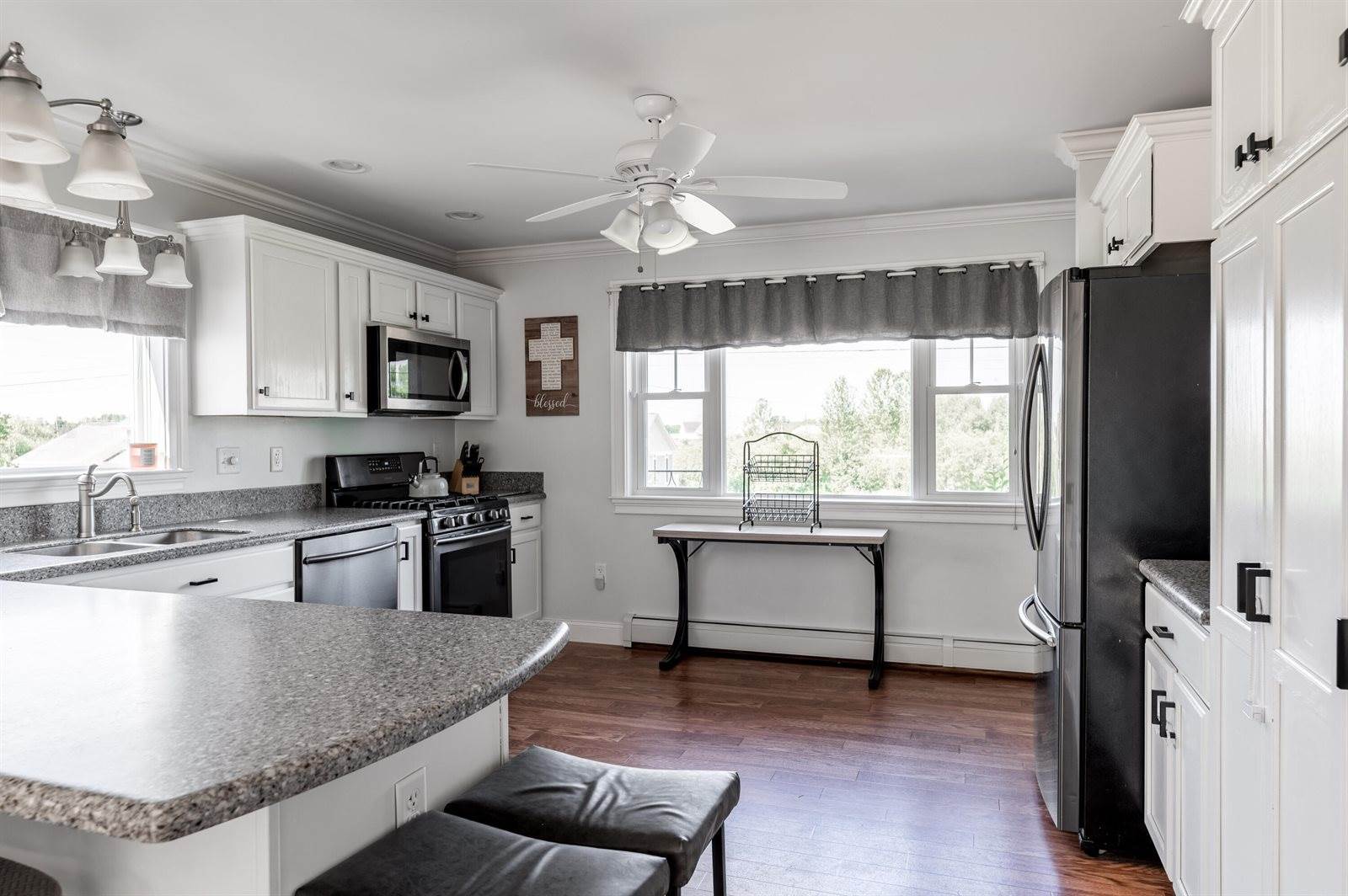 123 Lasalle Drive, Bangor, ME 04401