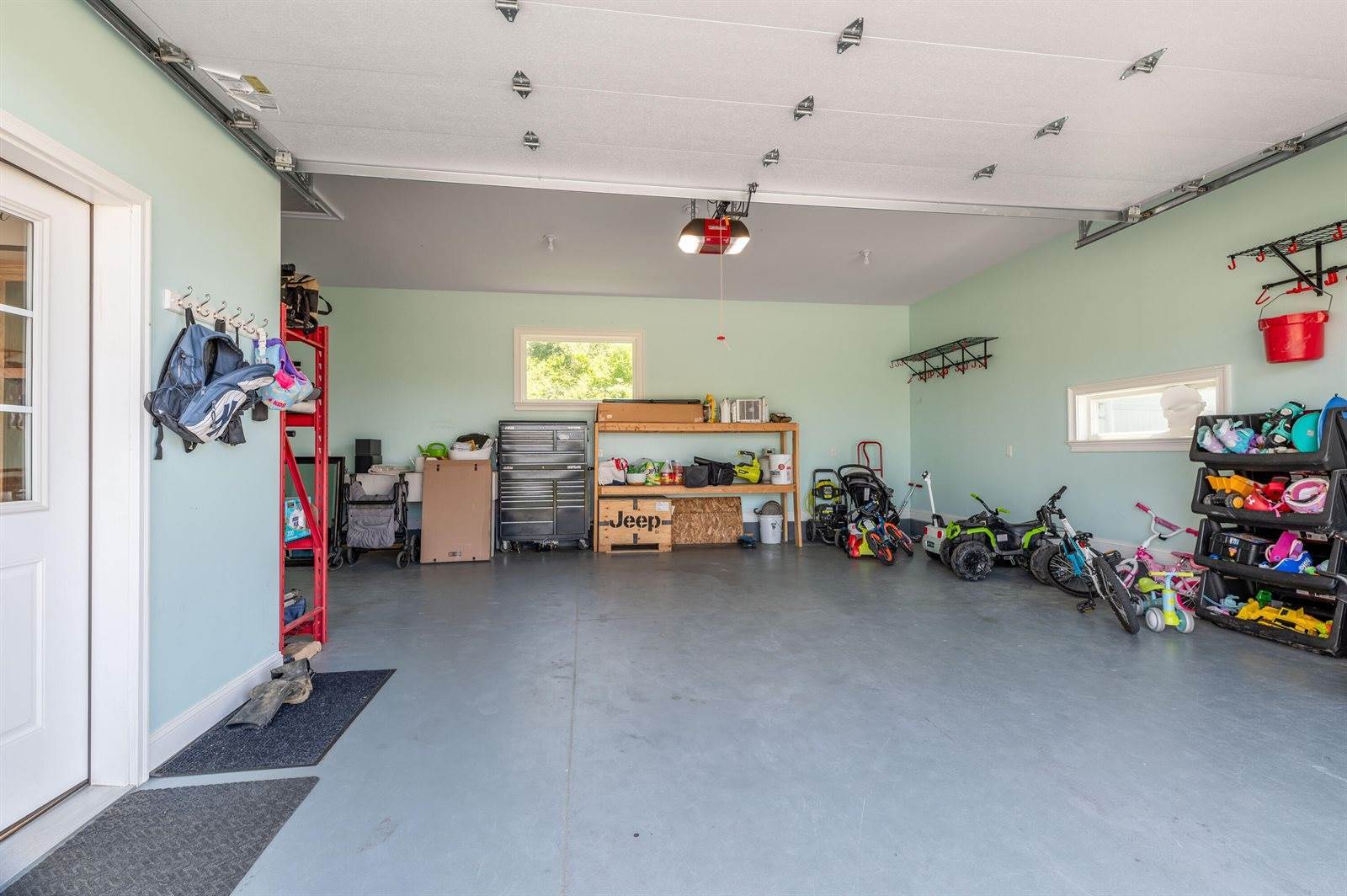 123 Lasalle Drive, Bangor, ME 04401