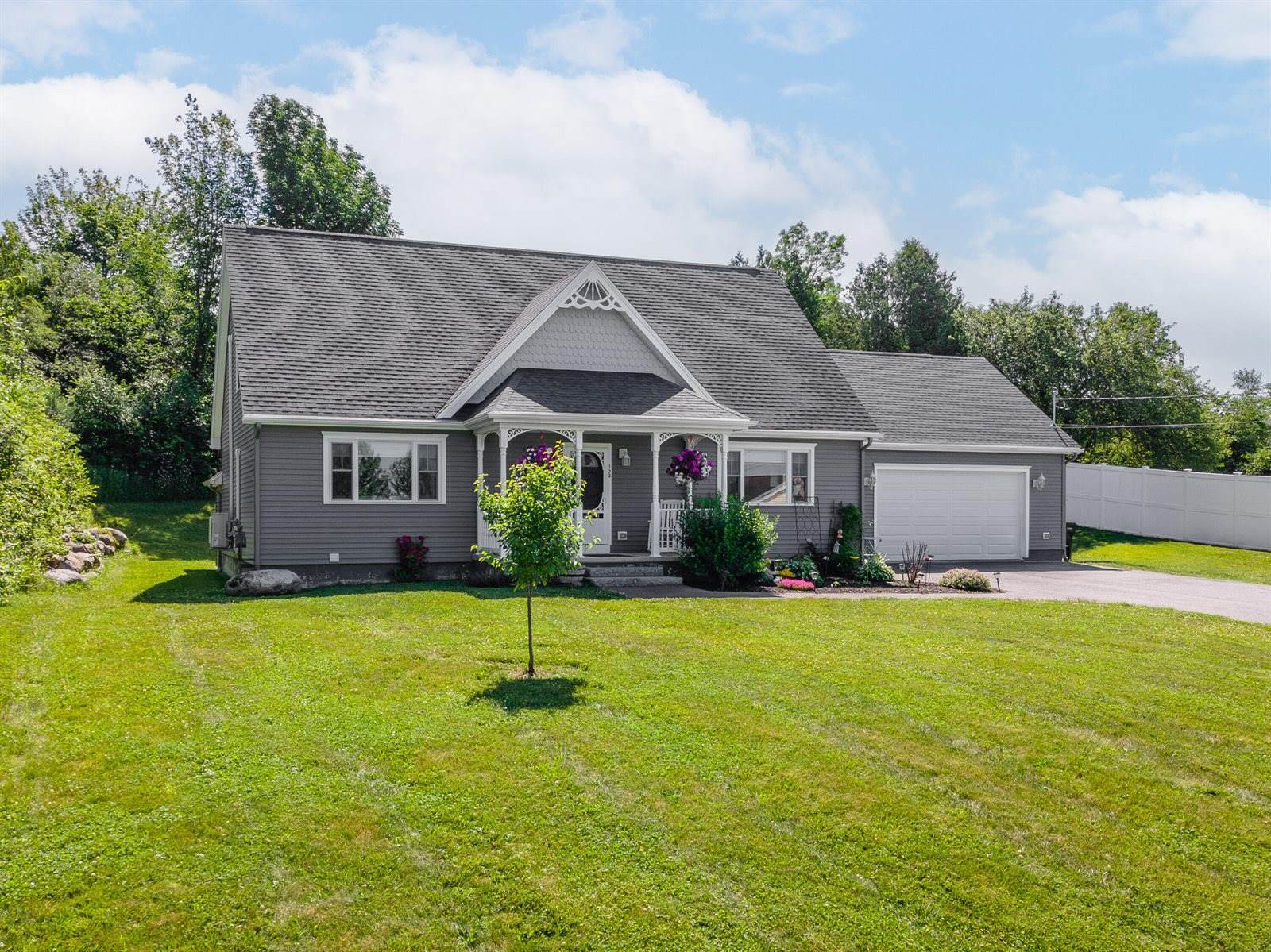 123 Lasalle Drive, Bangor, ME 04401