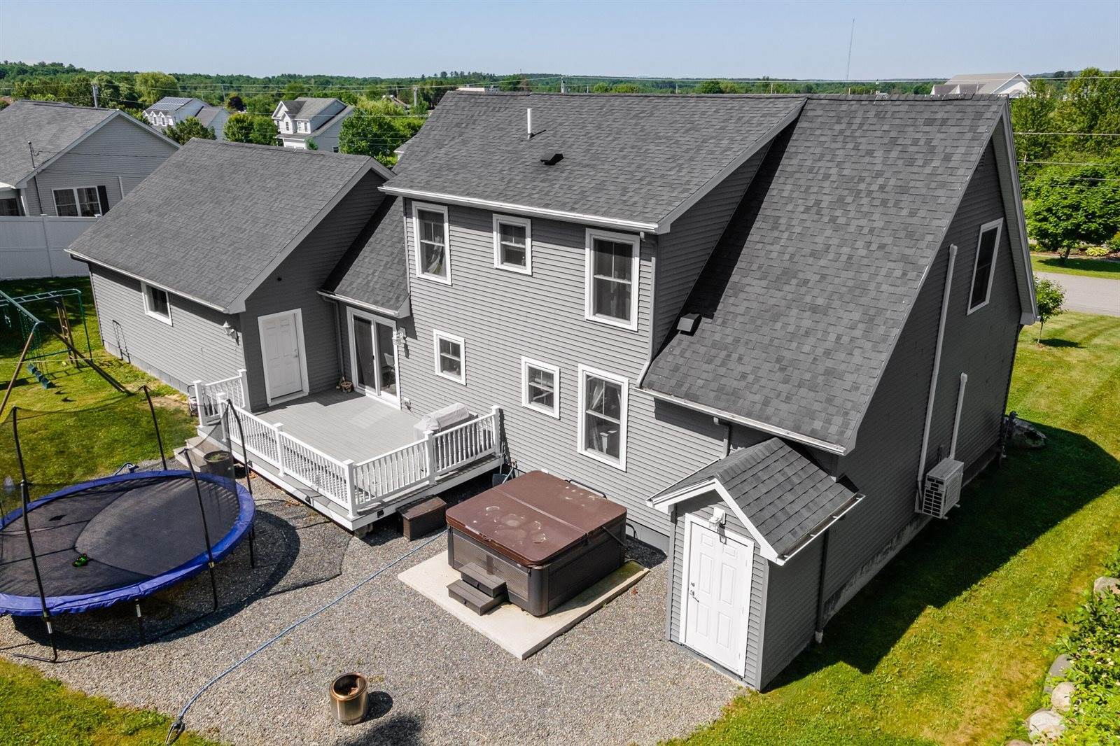 123 Lasalle Drive, Bangor, ME 04401