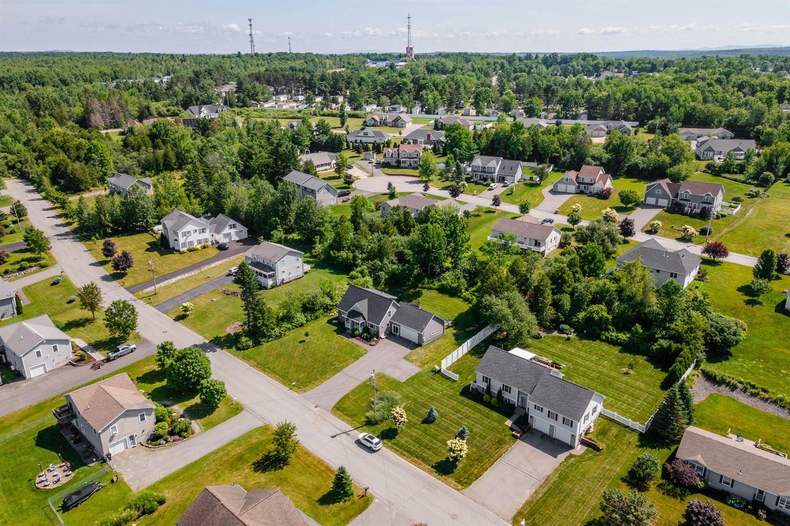 123 Lasalle Drive, Bangor, ME 04401