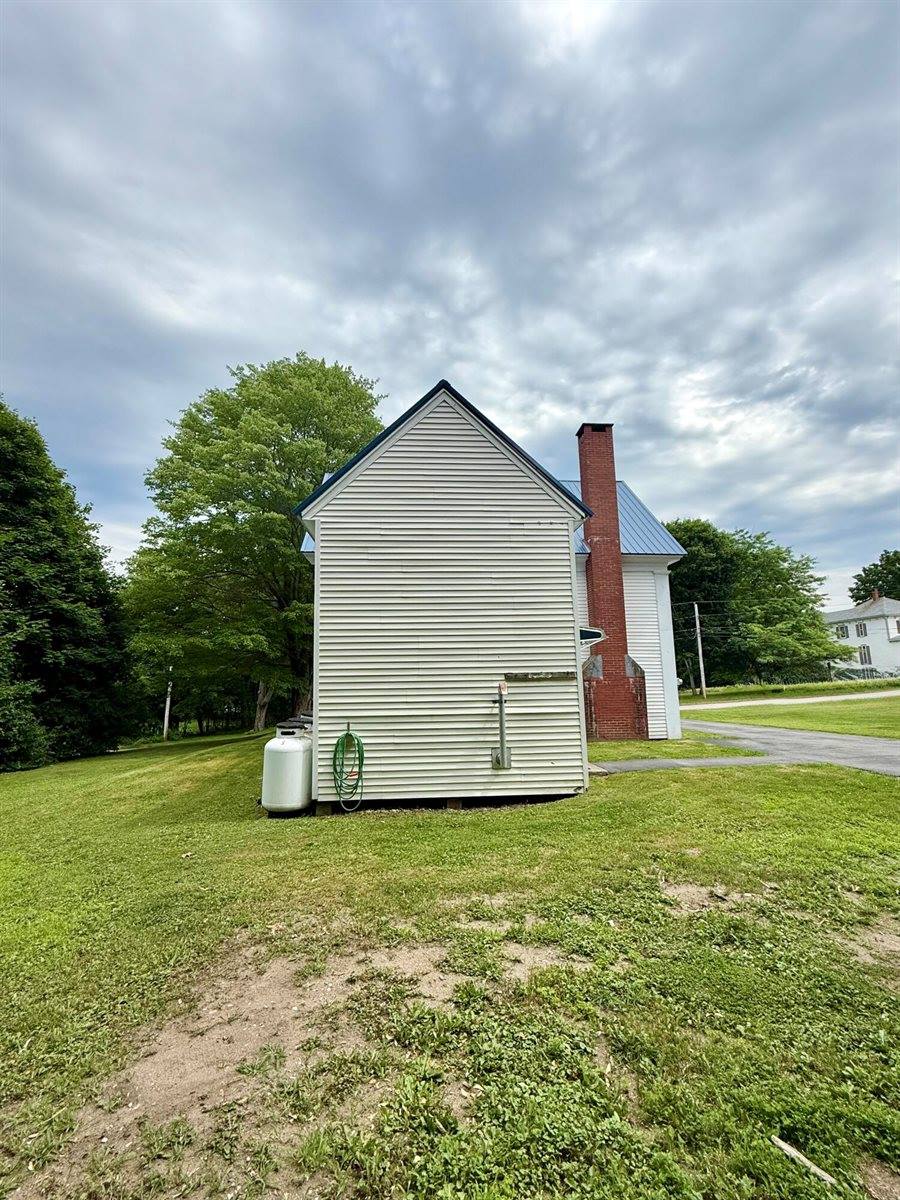 69 Lafayette Street, Calais, ME 04619