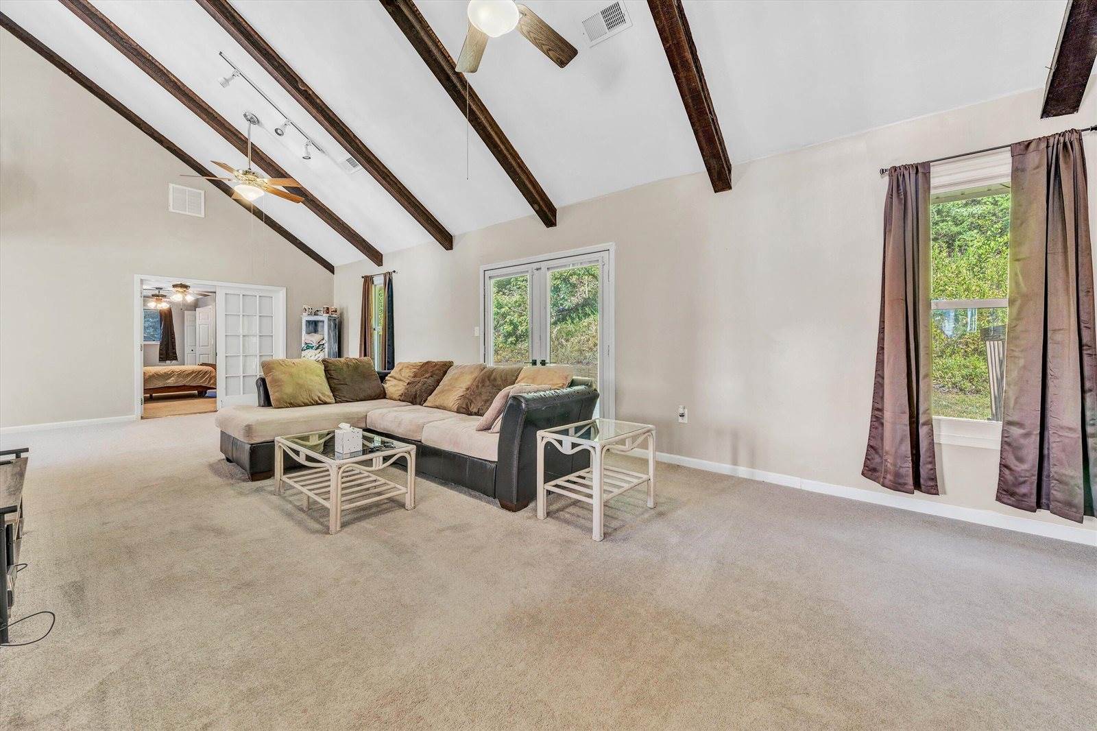 581 Windfield Ln, Wirtz, VA 24184