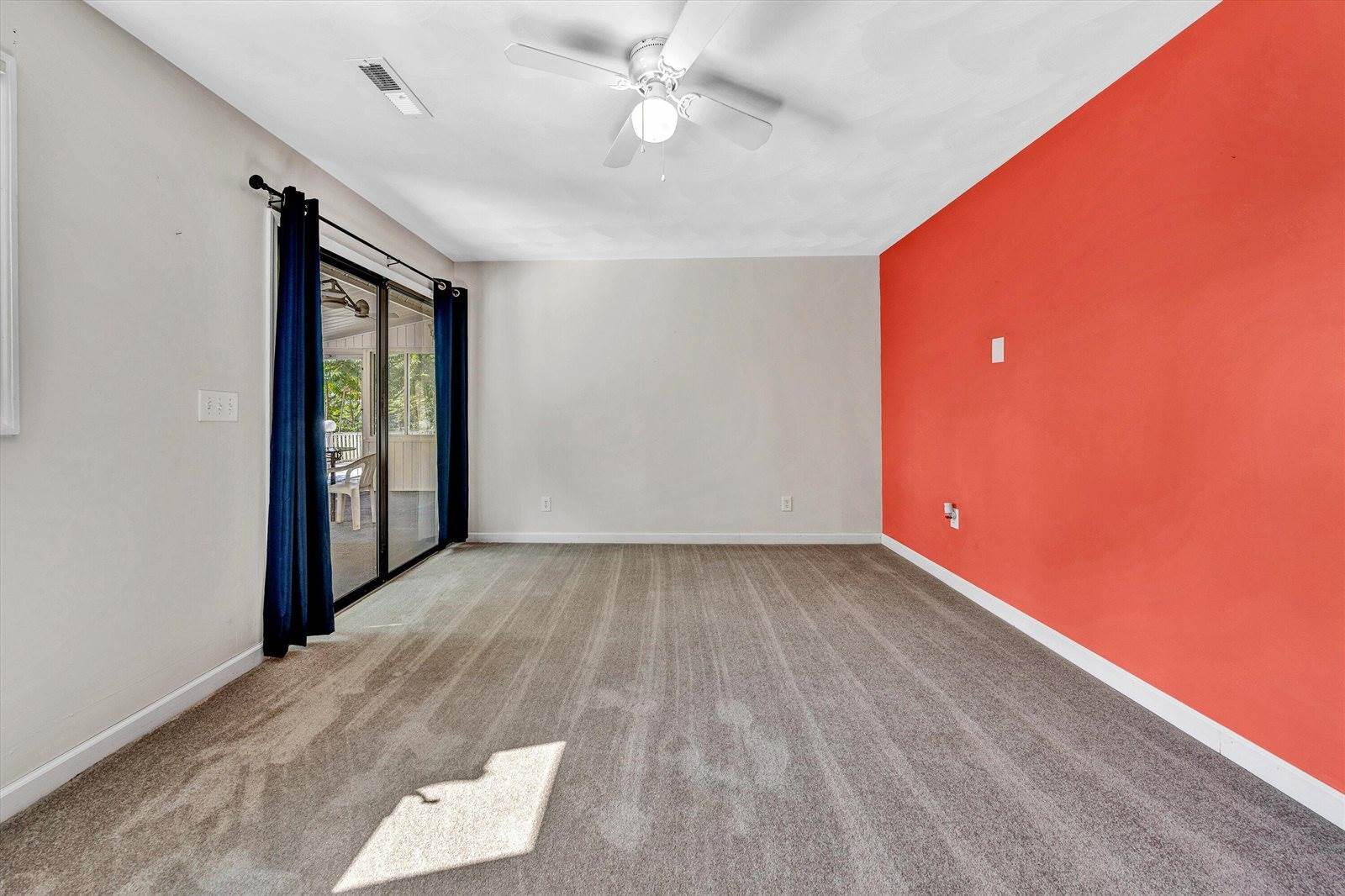 581 Windfield Ln, Wirtz, VA 24184