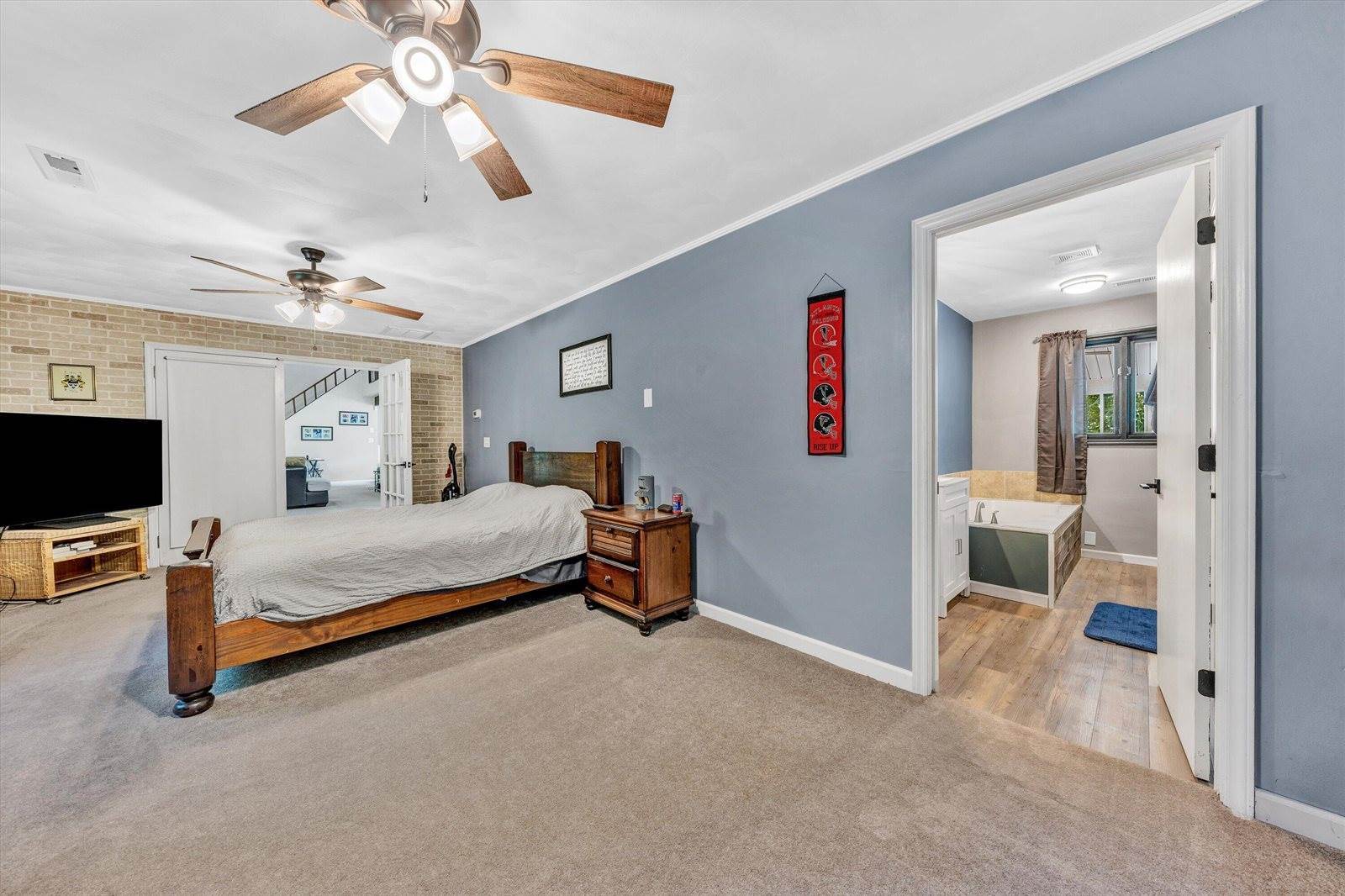 581 Windfield Ln, Wirtz, VA 24184