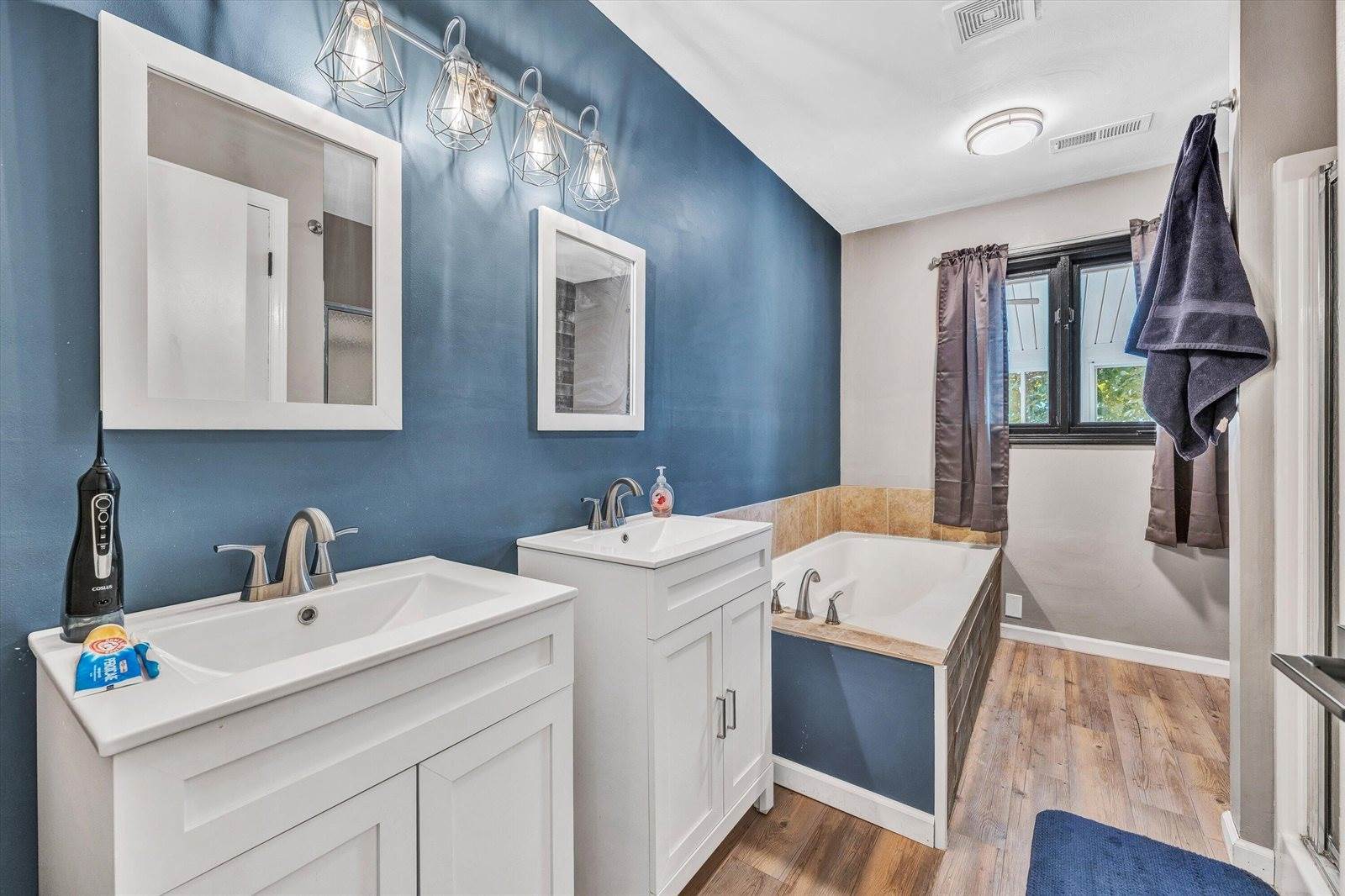 581 Windfield Ln, Wirtz, VA 24184