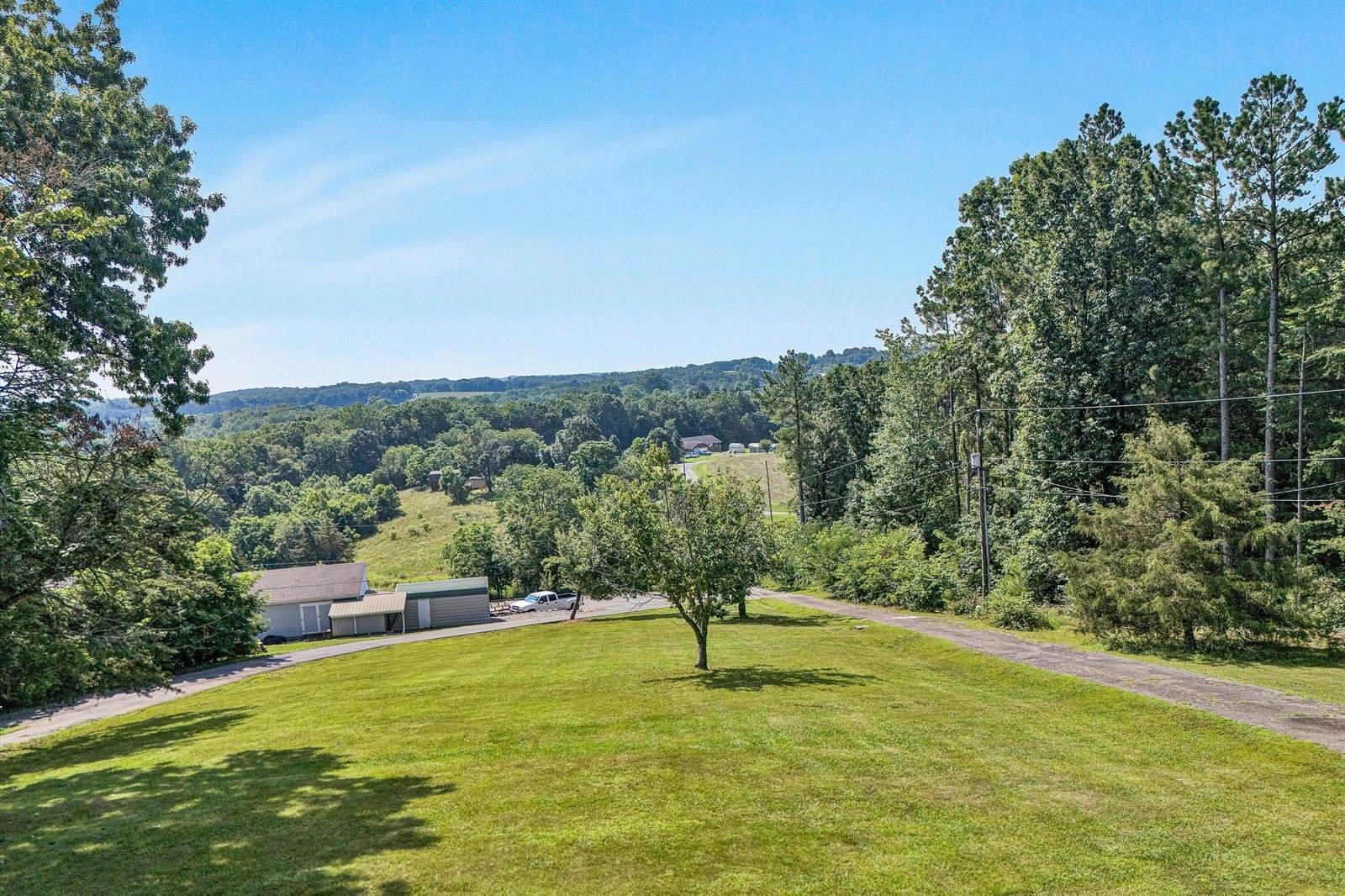 581 Windfield Ln, Wirtz, VA 24184