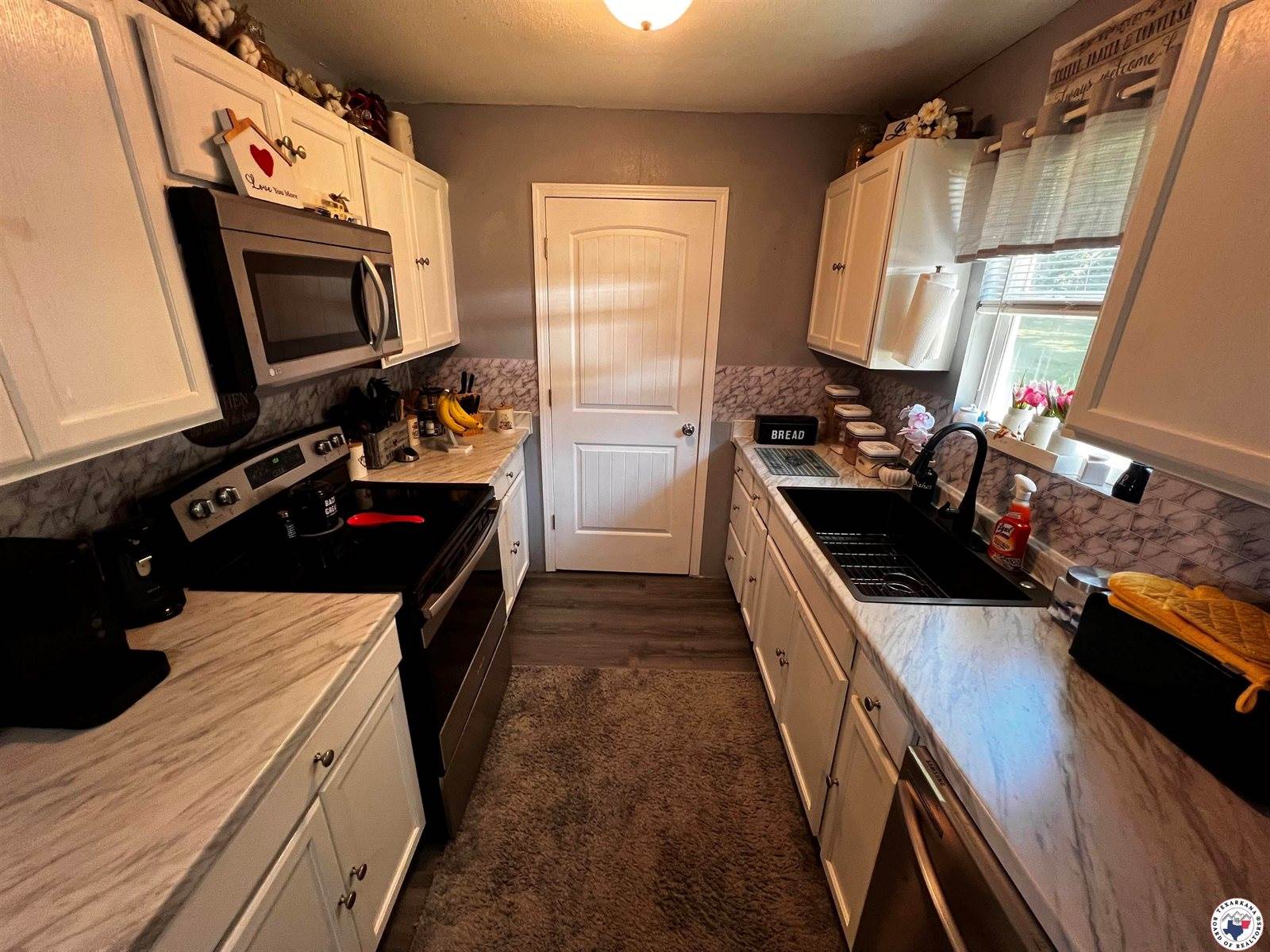 3212 County Rd 4251, DeKalb, TX 75559