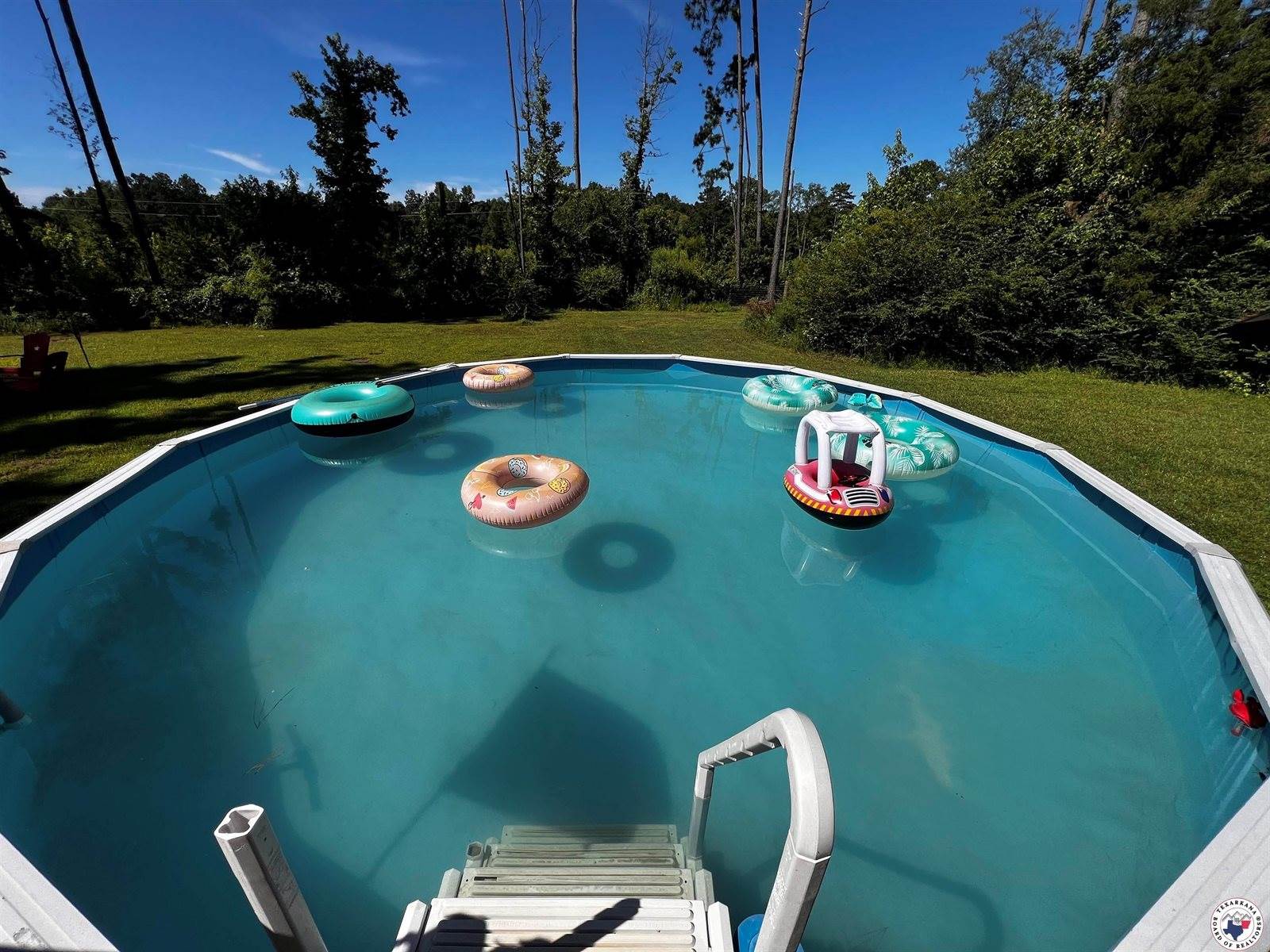 3212 County Rd 4251, DeKalb, TX 75559