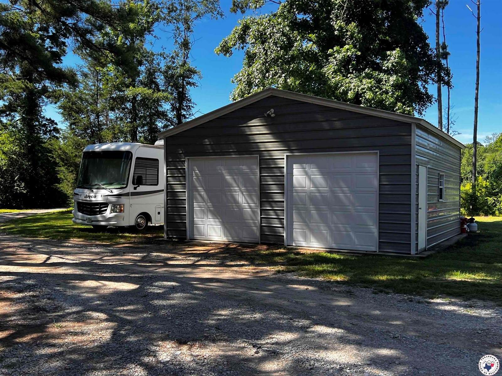 3212 County Rd 4251, DeKalb, TX 75559