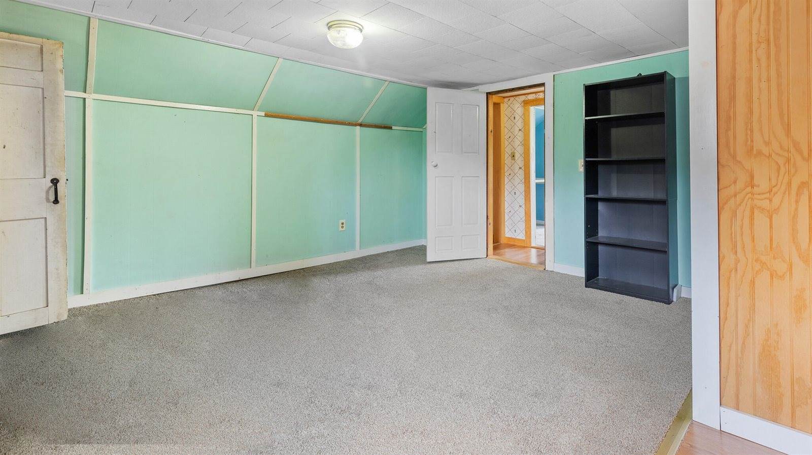 686 Canaan Road, Pittsfield, ME 04967