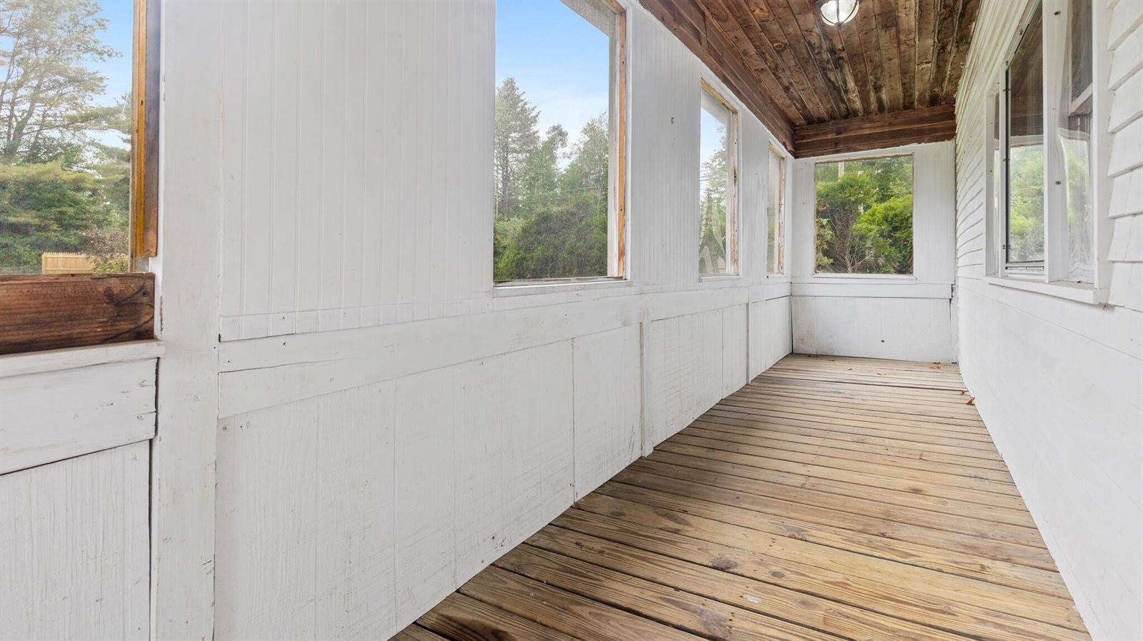 686 Canaan Road, Pittsfield, ME 04967