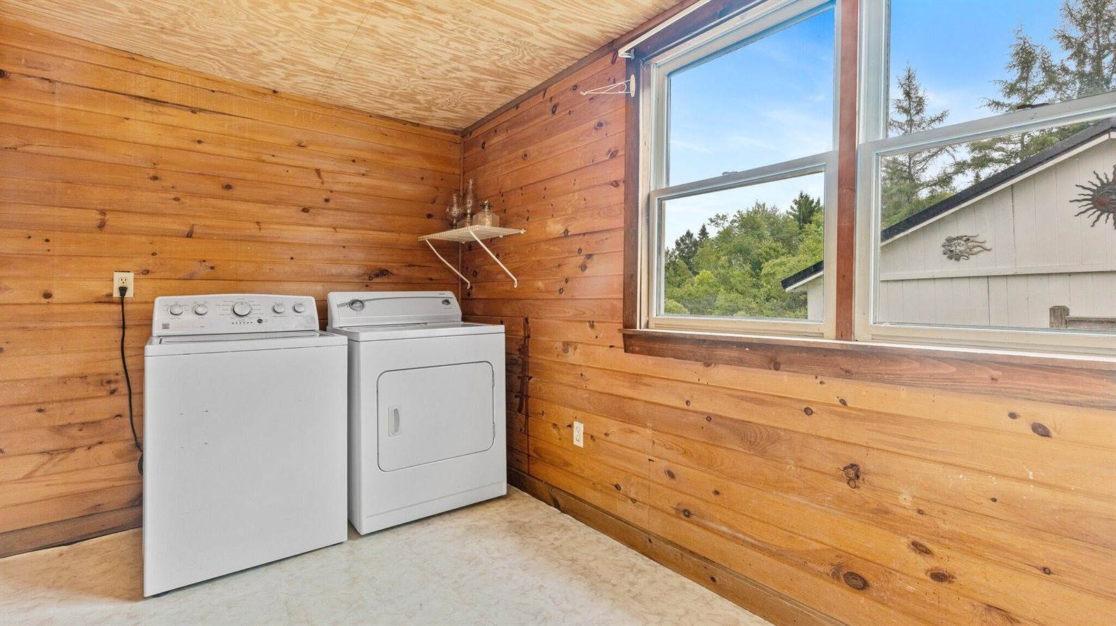 686 Canaan Road, Pittsfield, ME 04967