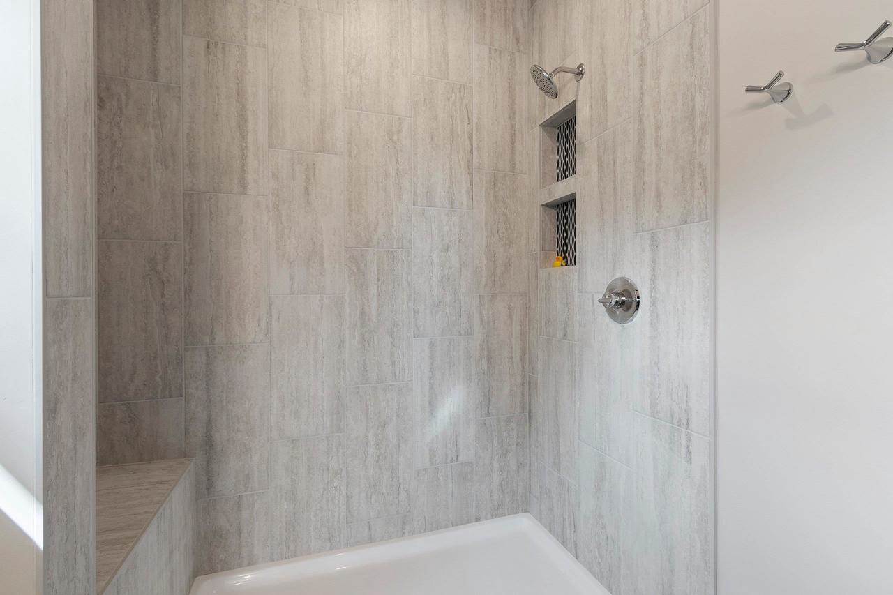 214 Abby Lane, Francis Creek, WI 54220