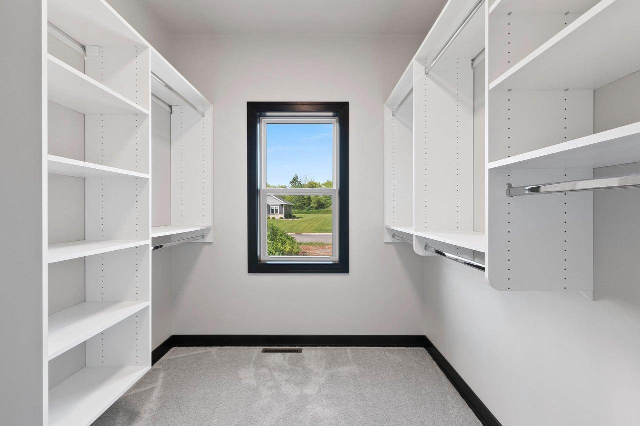 214 Abby Lane, Francis Creek, WI 54220