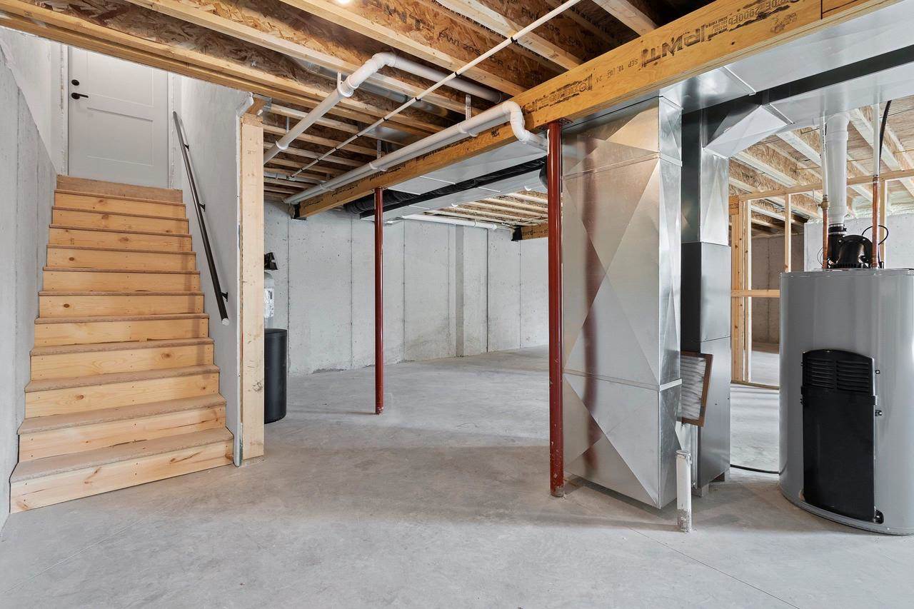 214 Abby Lane, Francis Creek, WI 54220