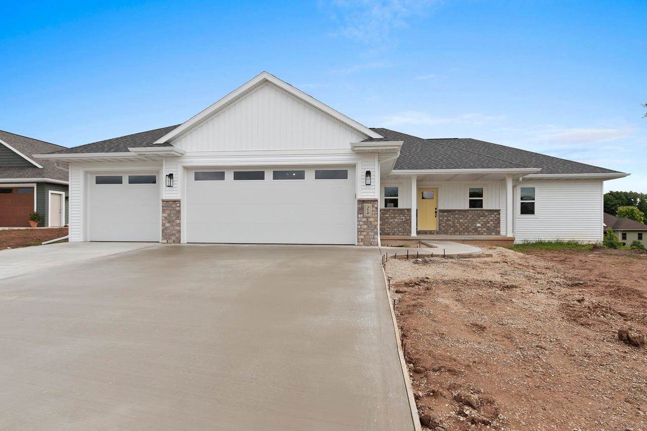 214 Abby Lane, Francis Creek, WI 54220