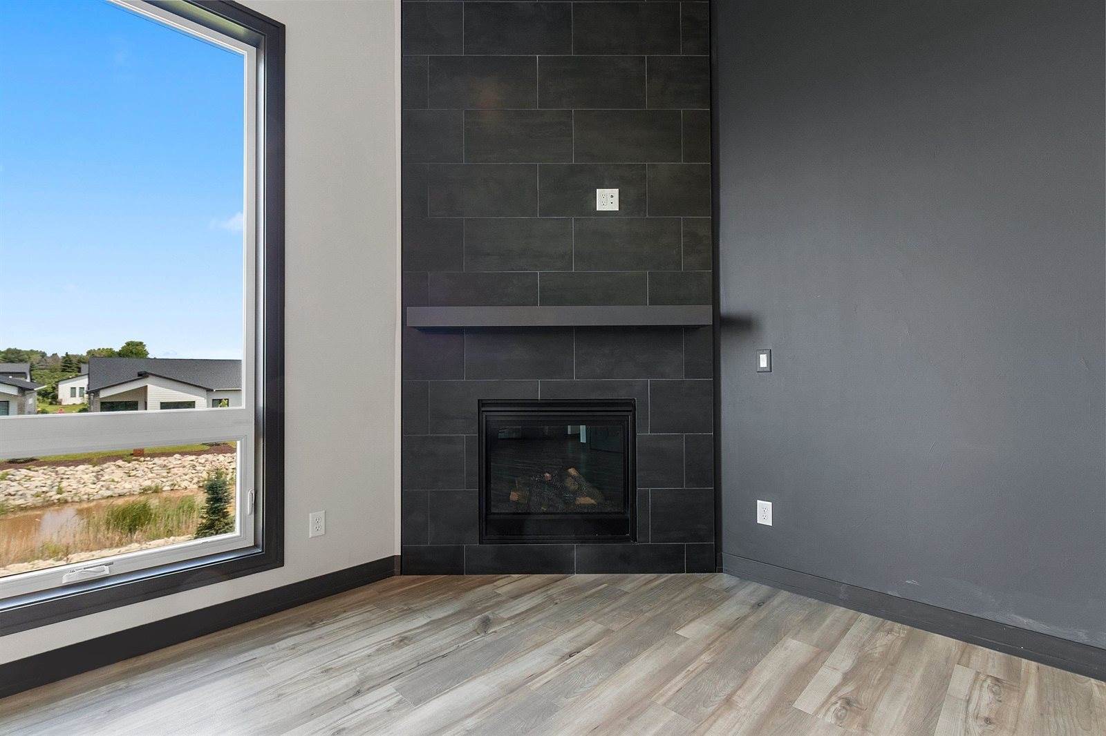 450 Aldon Circle, Green Bay, WI 54304