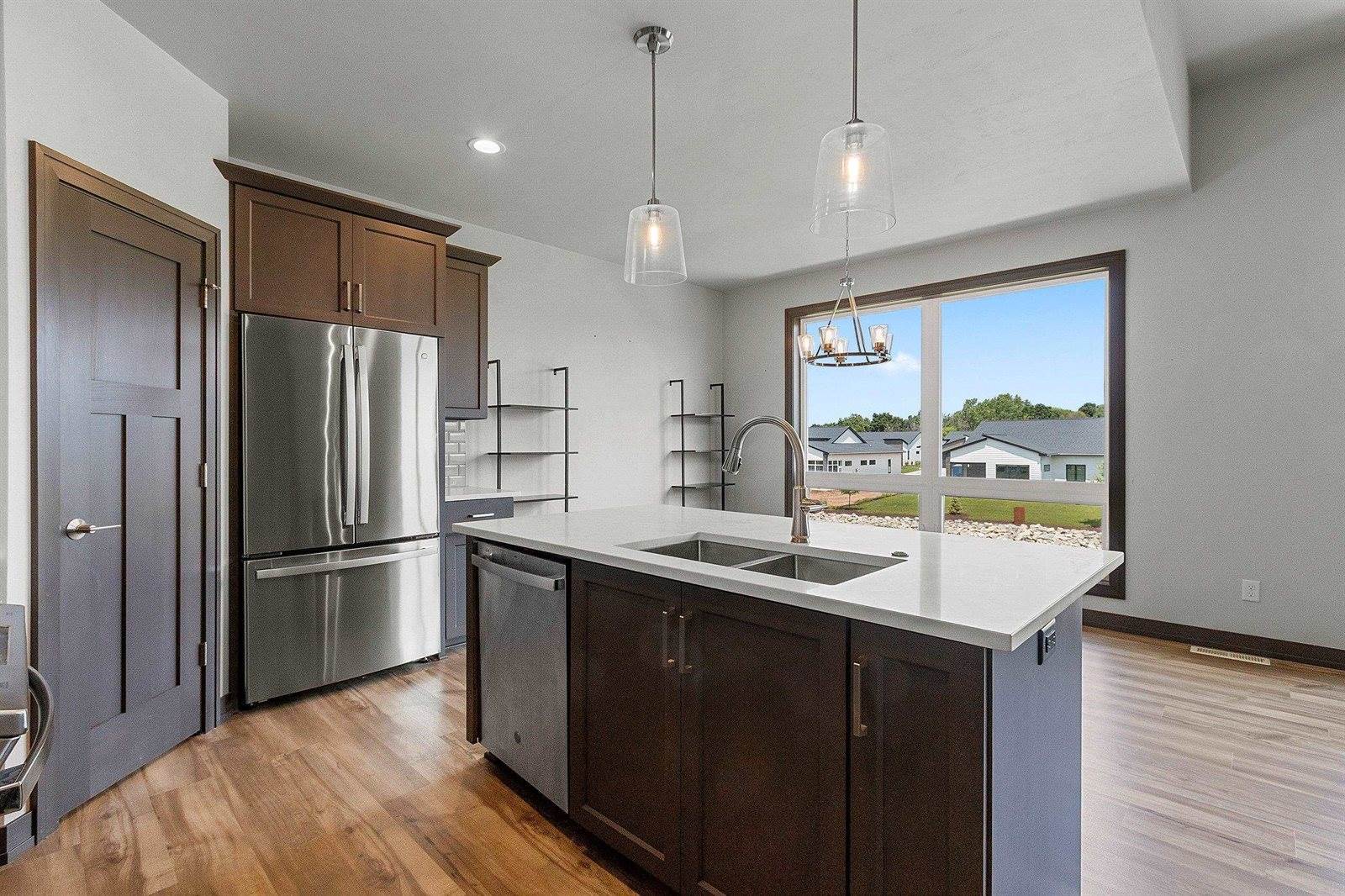 450 Aldon Circle, Green Bay, WI 54304