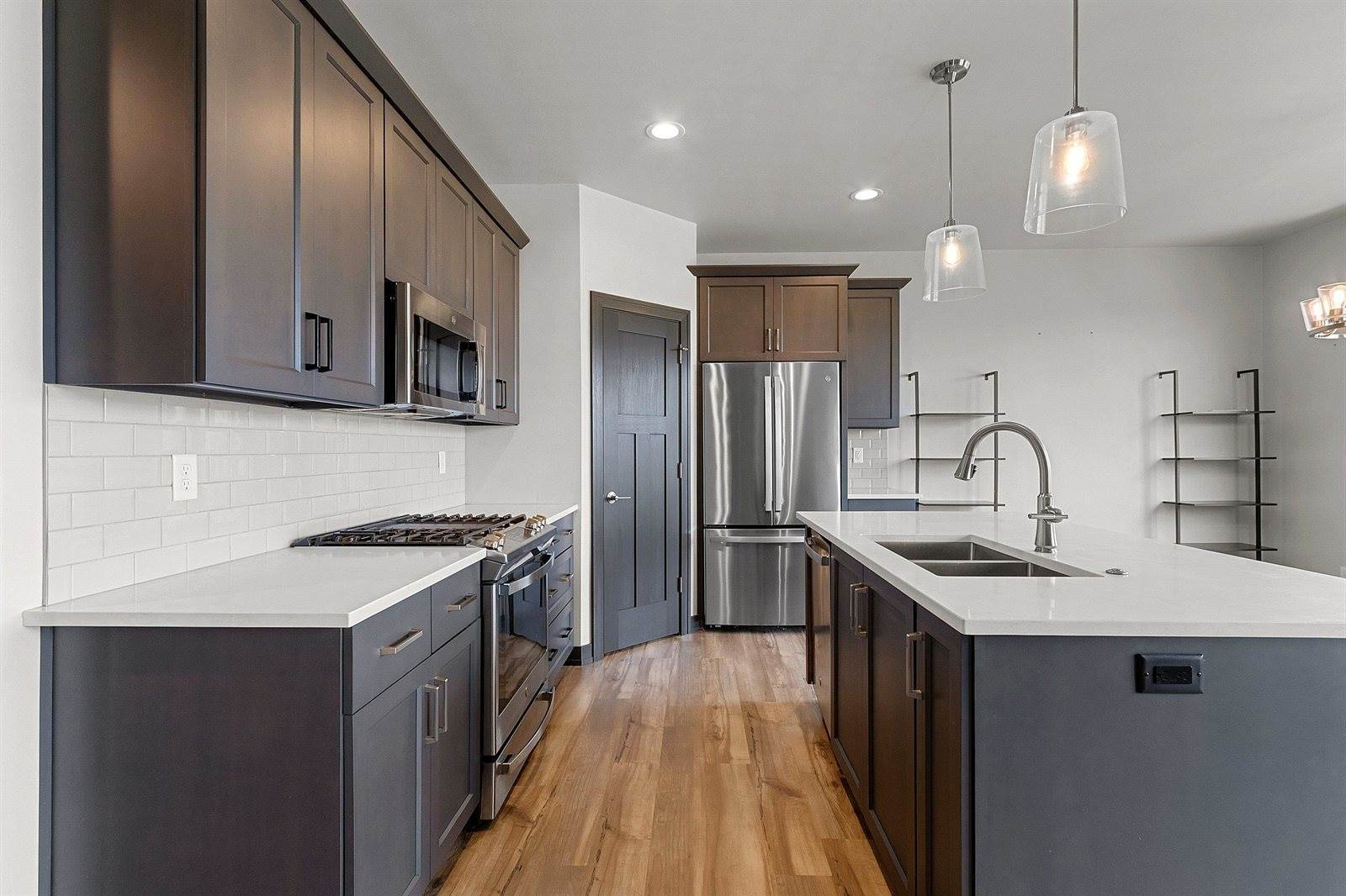 450 Aldon Circle, Green Bay, WI 54304