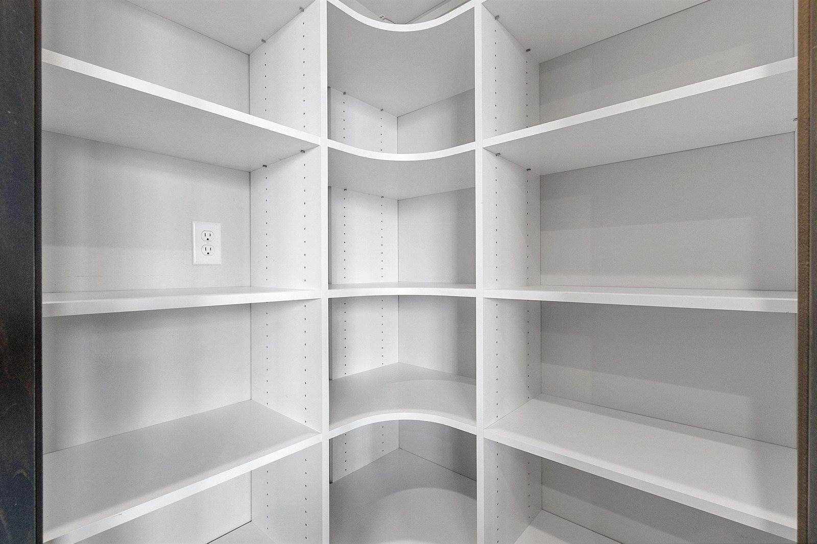 450 Aldon Circle, Green Bay, WI 54304