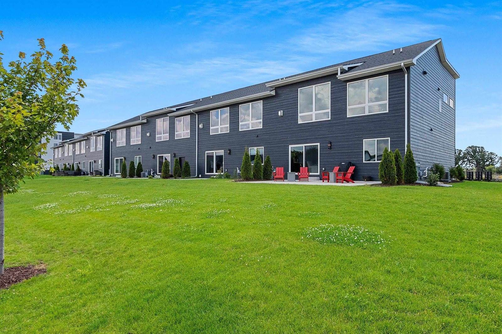 450 Aldon Circle, Green Bay, WI 54304