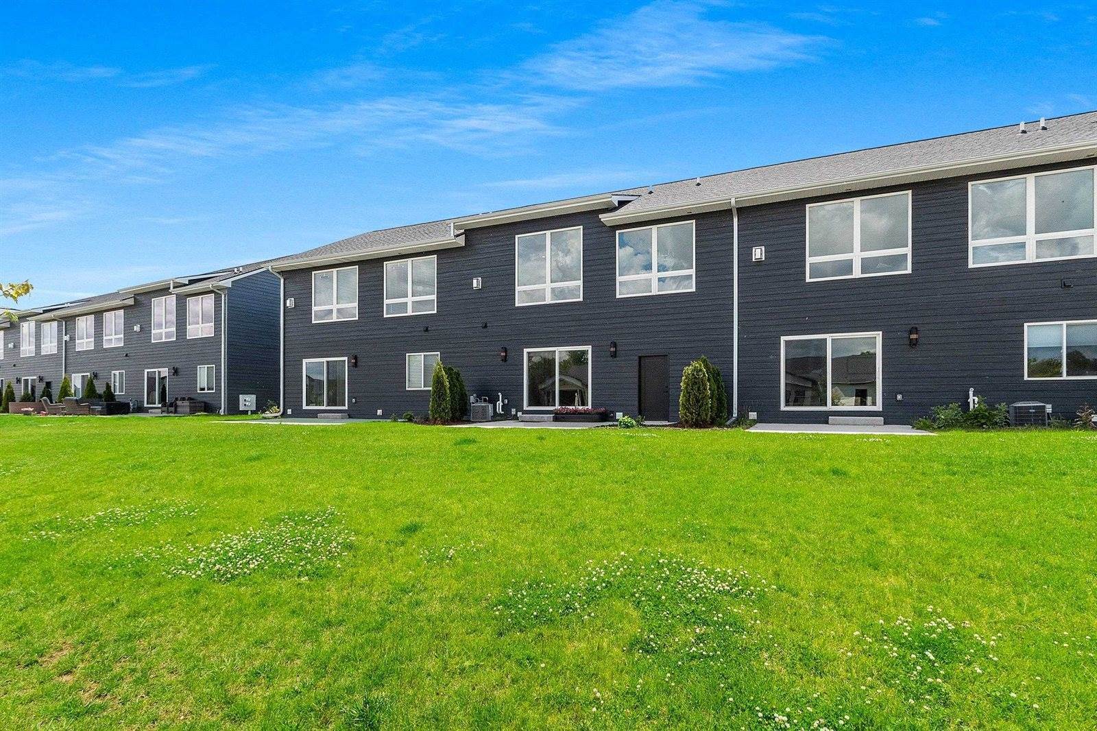 450 Aldon Circle, Green Bay, WI 54304