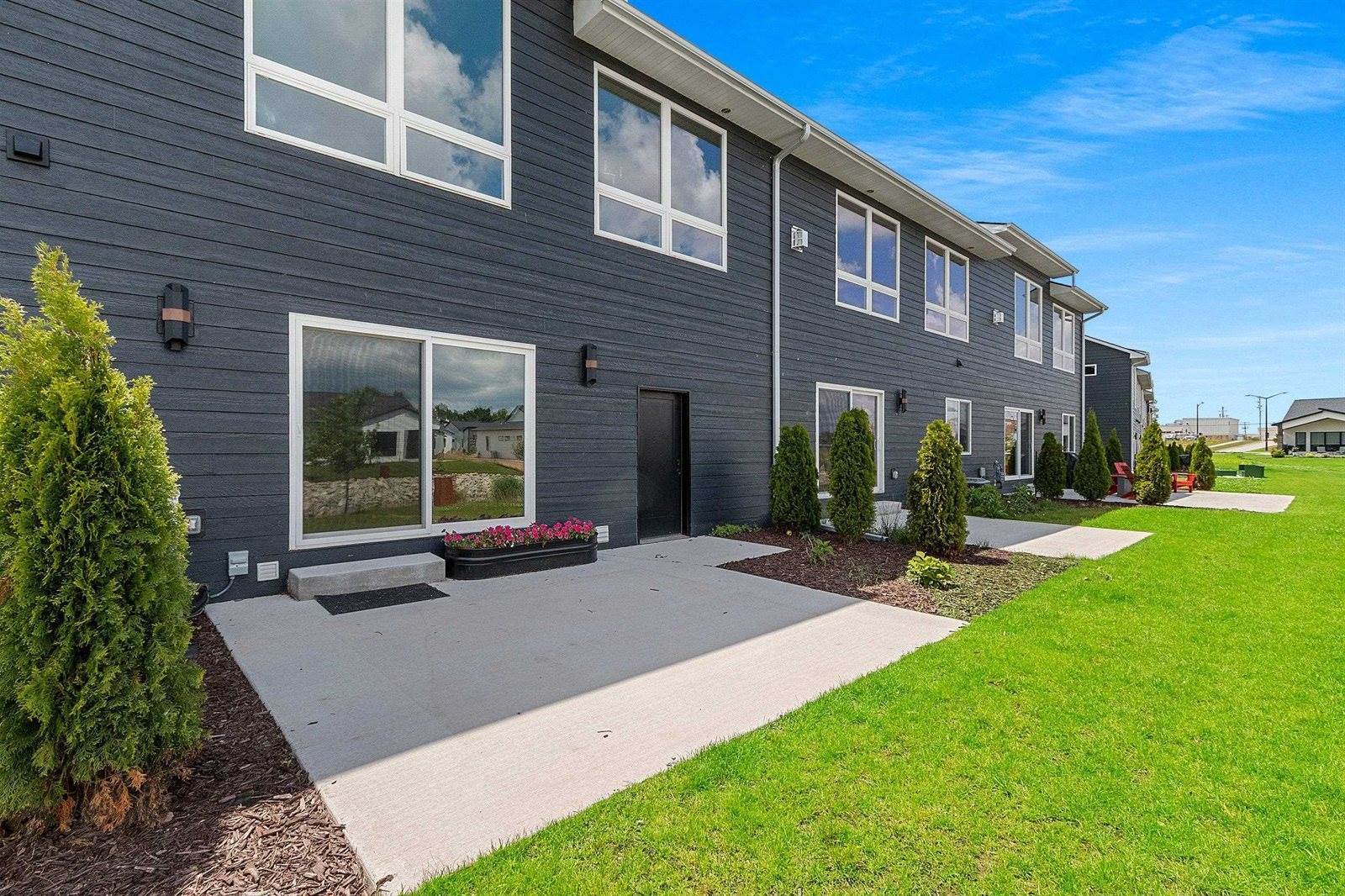 450 Aldon Circle, Green Bay, WI 54304