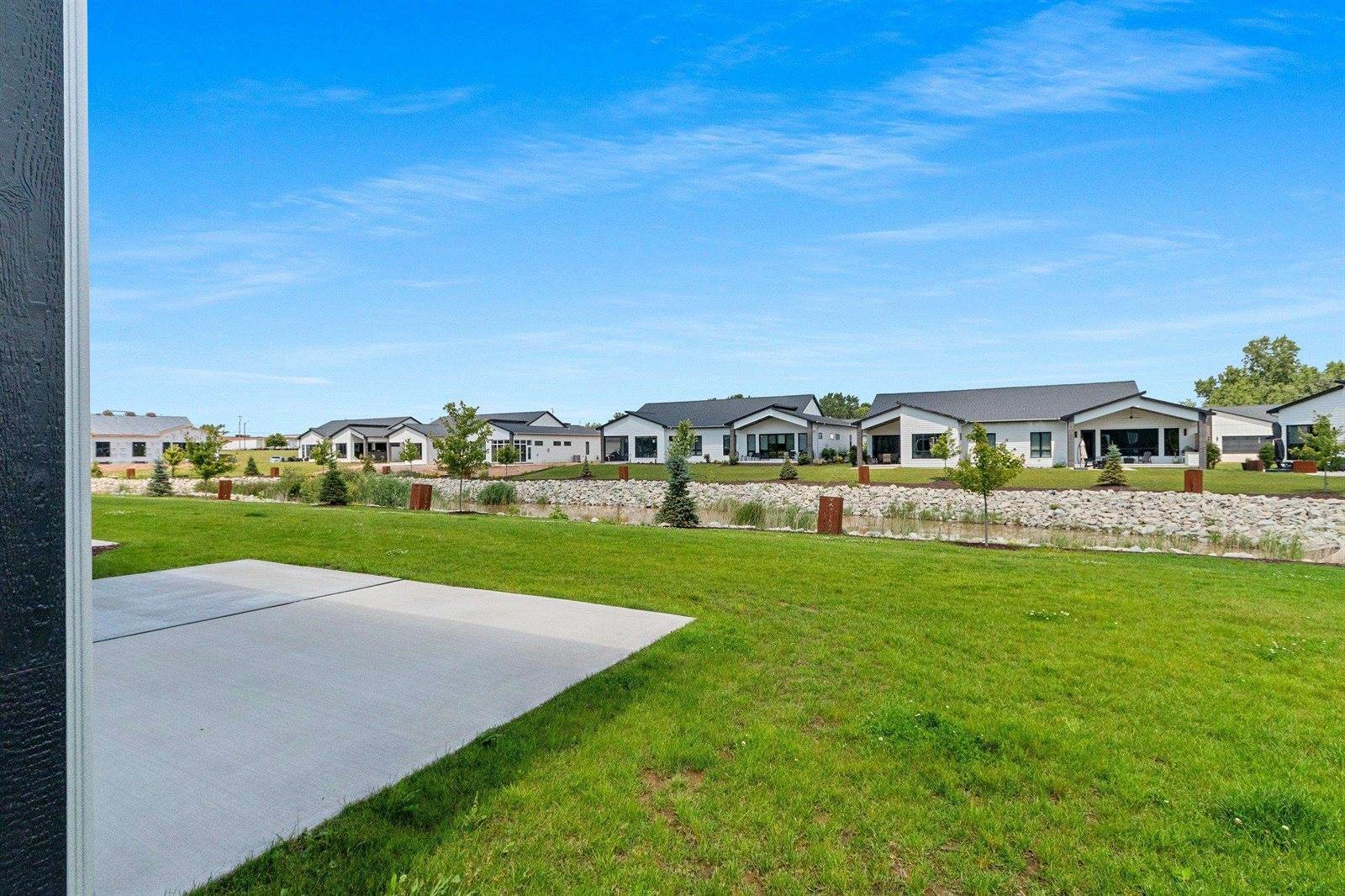 450 Aldon Circle, Green Bay, WI 54304