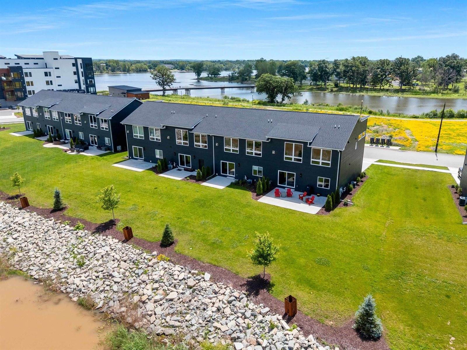 450 Aldon Circle, Green Bay, WI 54304