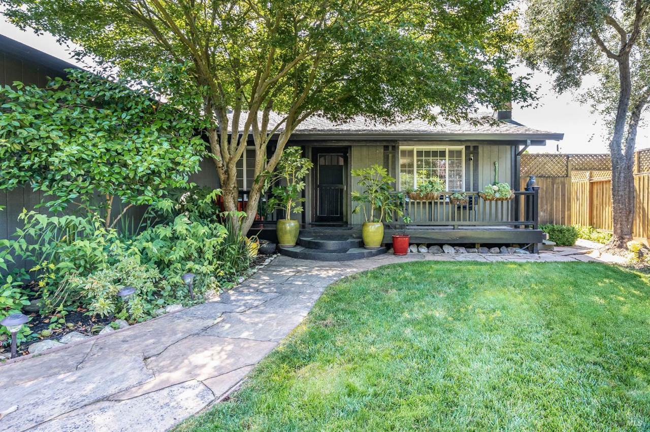 1649 Javore Drive, Santa Rosa, CA 95407