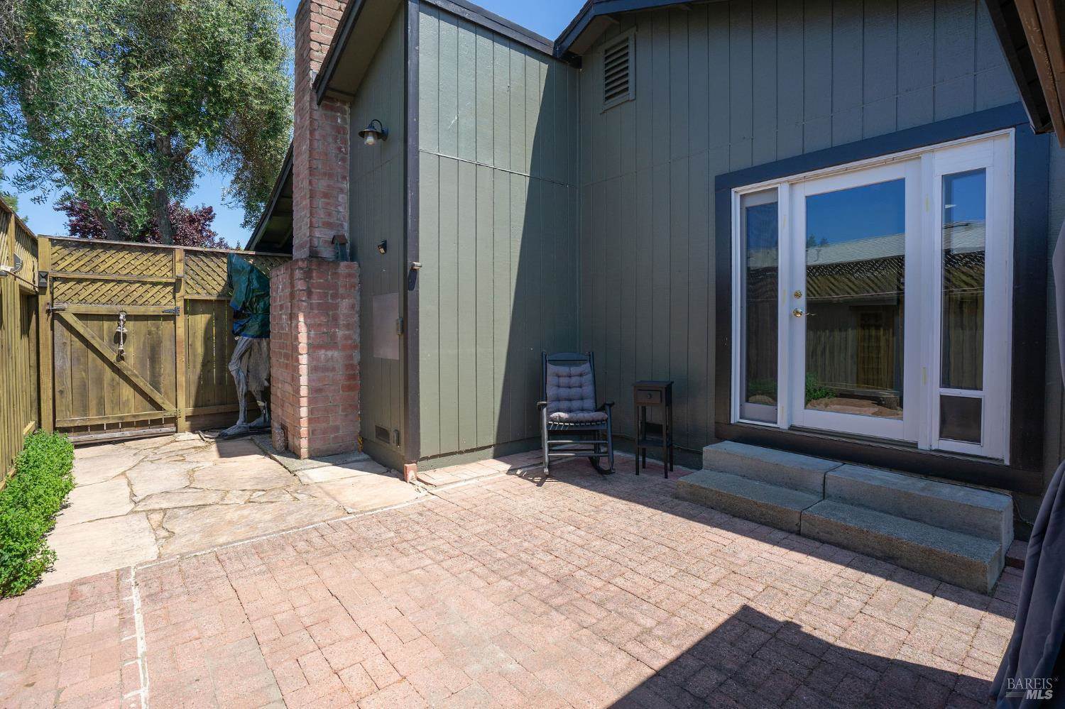 1649 Javore Drive, Santa Rosa, CA 95407