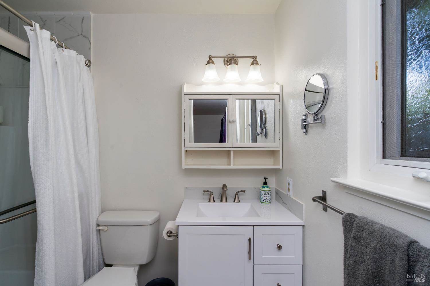 1649 Javore Drive, Santa Rosa, CA 95407