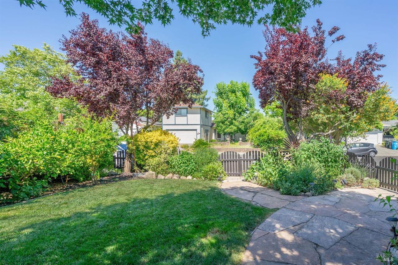 1649 Javore Drive, Santa Rosa, CA 95407