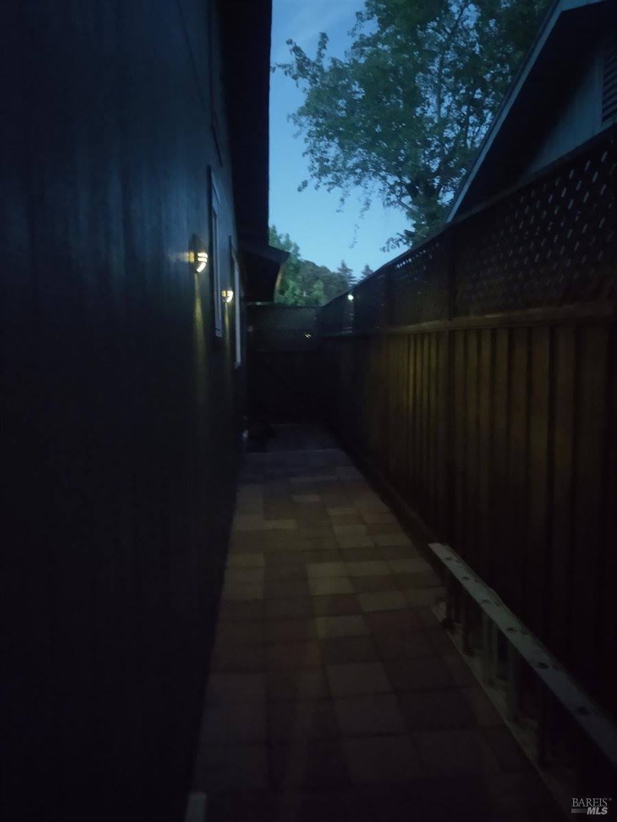 1649 Javore Drive, Santa Rosa, CA 95407