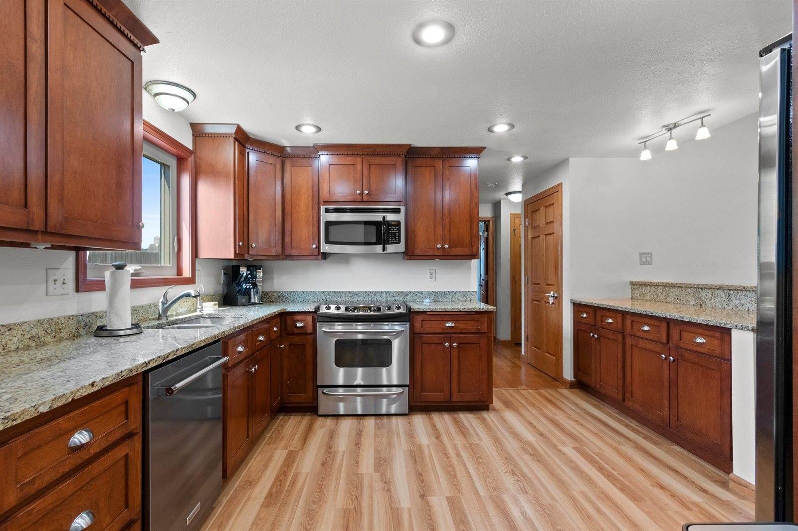 2161 Spring Creek Circle, Green Bay, WI 54311