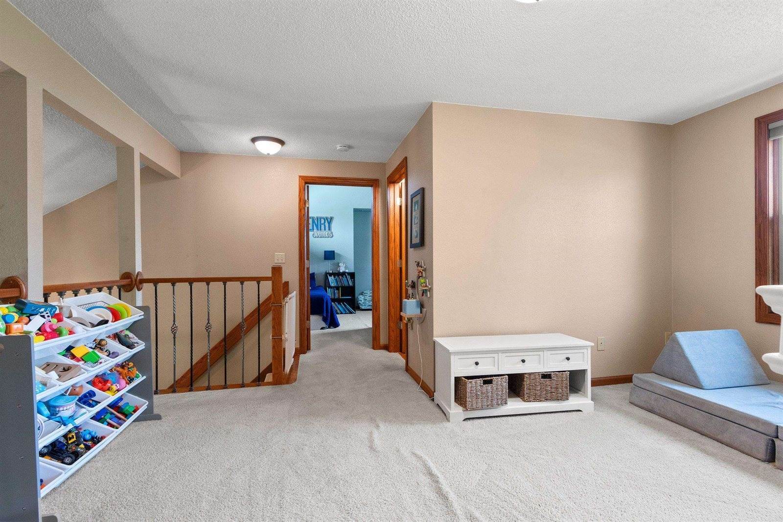 2161 Spring Creek Circle, Green Bay, WI 54311