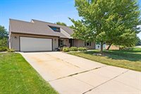 2161 Spring Creek Circle, Green Bay, WI 54311