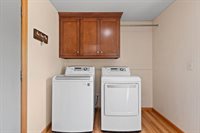 2161 Spring Creek Circle, Green Bay, WI 54311