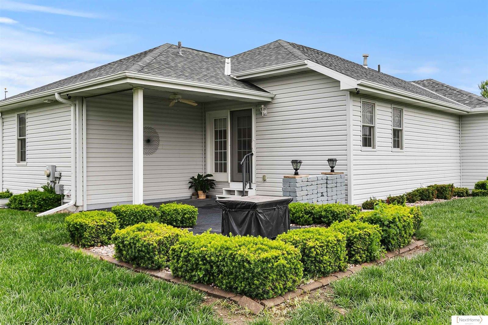 15121 Folkestone Street, Waverly, NE 68462